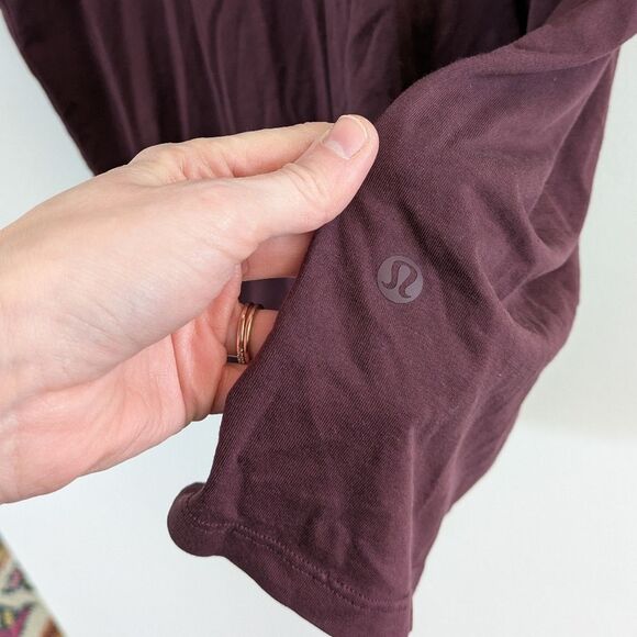 LULULEMON Fundamental Casual Maroon Red T-Shirt Men's estimated size XL - Picture 5 of 7